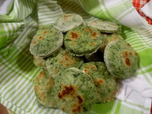 Tigelle agli spinaci 2 Tigelle verdi agli spinaci senza glutine