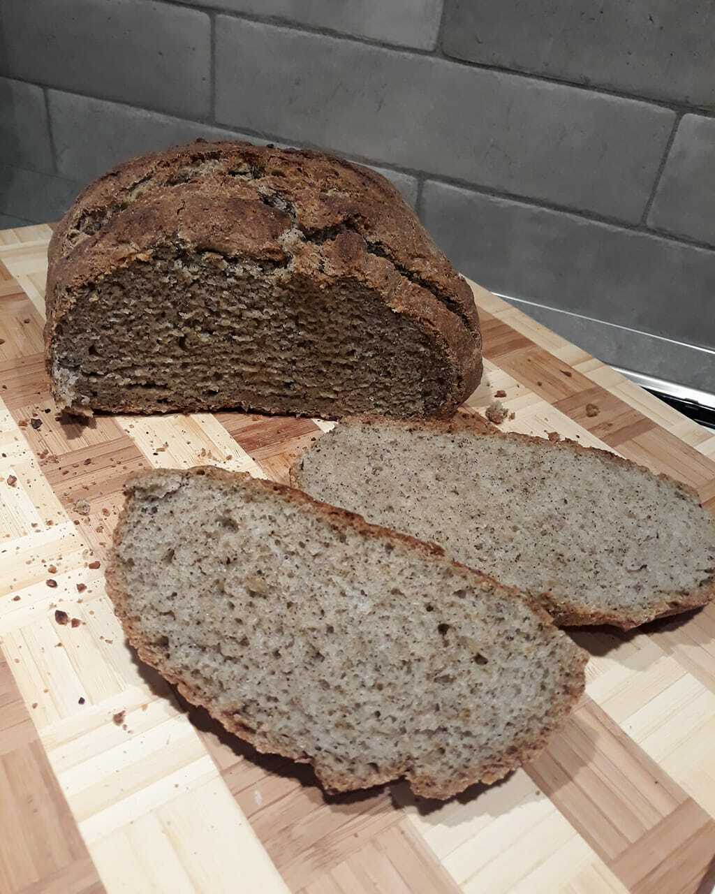 Pane senza glutine con farina di canapa