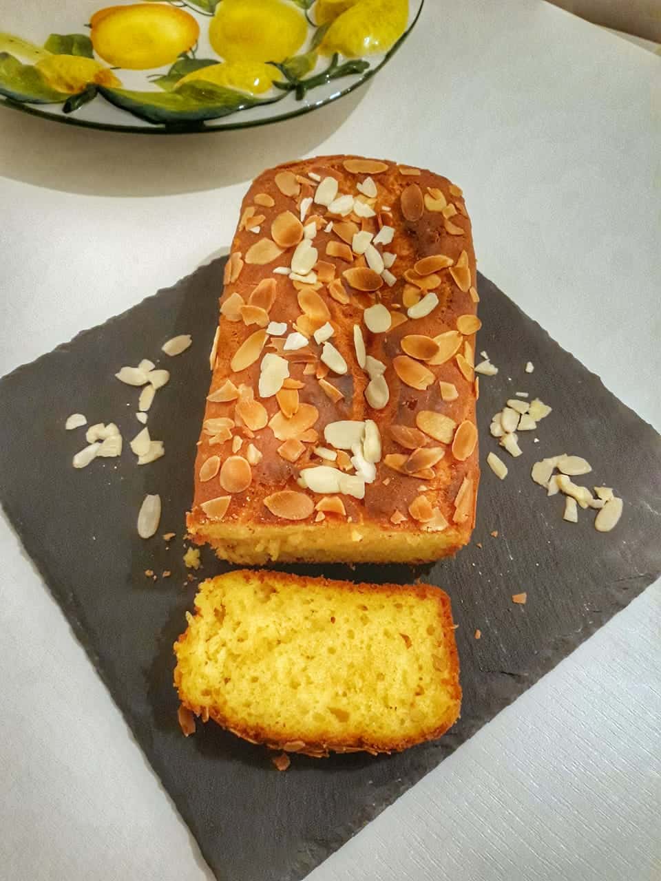 Plumcake curcuma e limone senza glutine