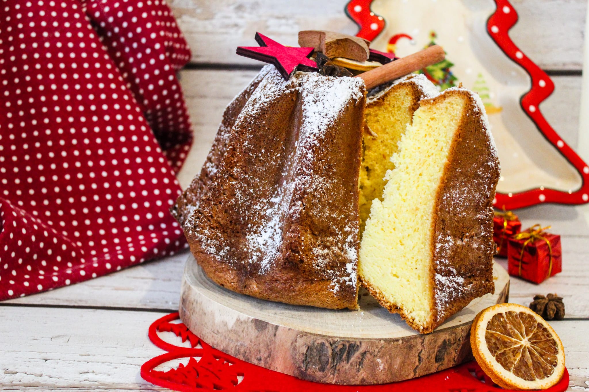 Pandoro senza glutine e senza lattosio