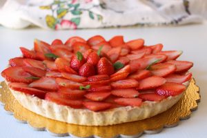 Crostata crema e fragole senza glutine 2