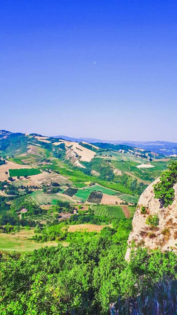Trekking in solitaria per ristabilire l'equilibrio 3 Tossignano siamo in cima min