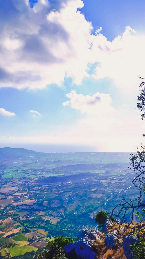 scorcio di panorama da Trentinara scaled min
