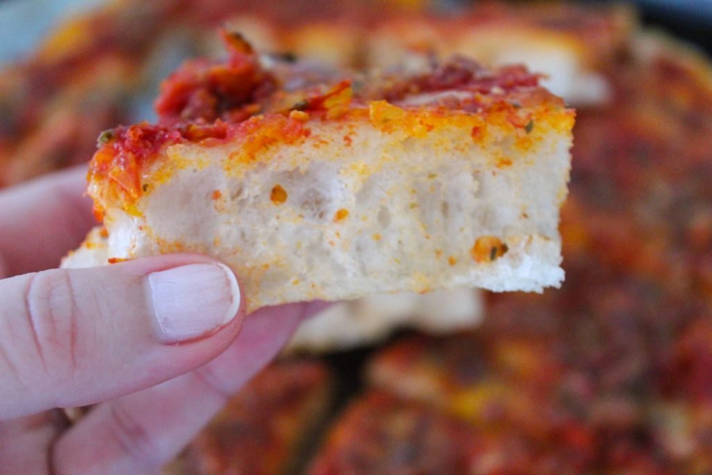 Sfincione palermitano senza glutine 3 Sfincione palermitano senza glutine 1