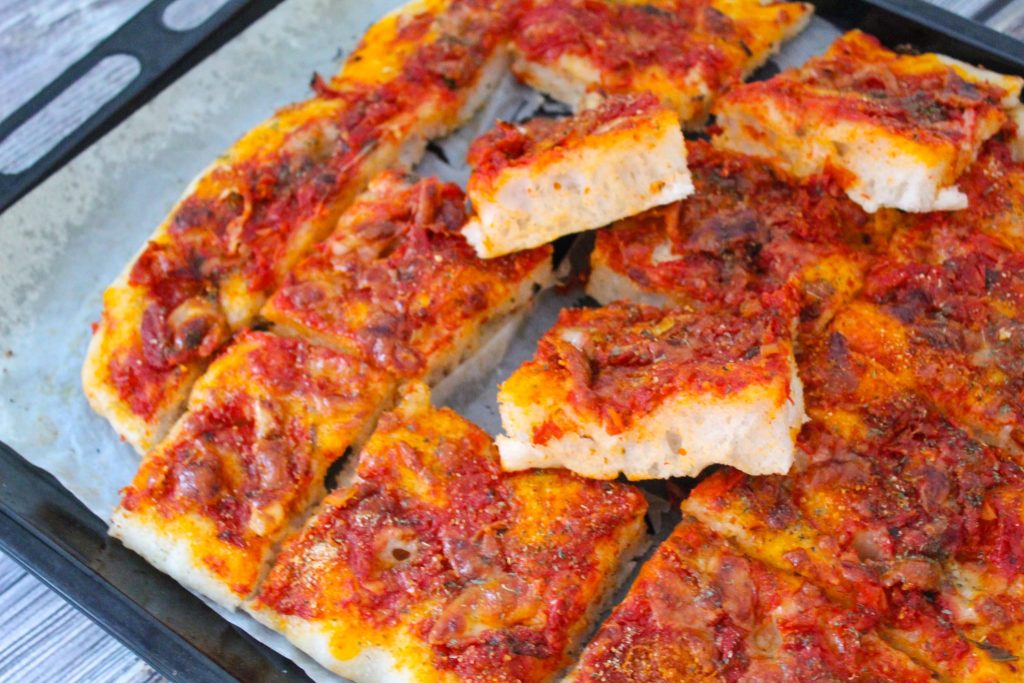 Sfincione palermitano senza glutine 4 Sfincione palermitano senza glutine