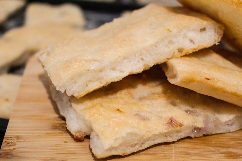 Tirot - Focaccia con cipolle senza glutine 5 Tirot - Focaccia con cipolle senza glutine