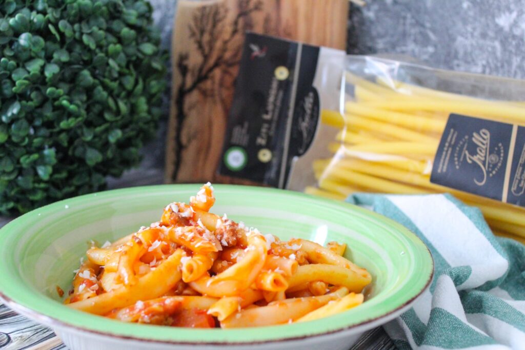 Ziti al ragù senza glutine 3 Ziti lunghi senza glutine