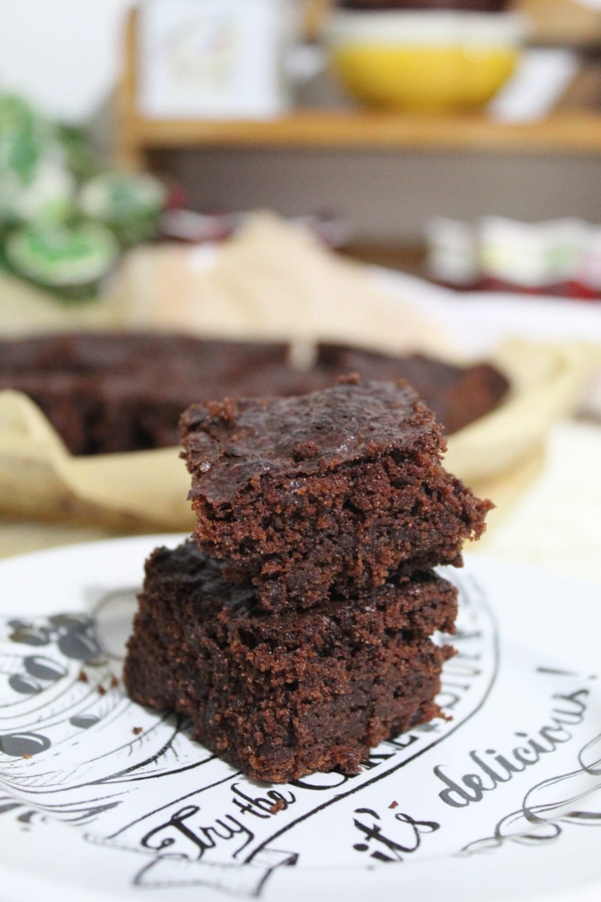 Brownie al cacao senza glutine, senza uova e senza latte